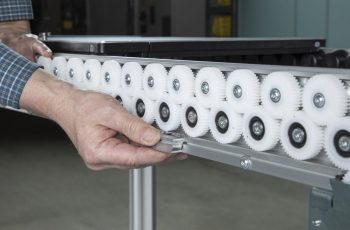 Gearmotor location can be easily moved on 250 mm centers